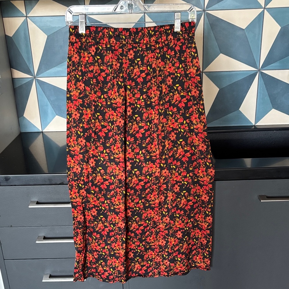 GAP Black and Red Floral Midi Skirt